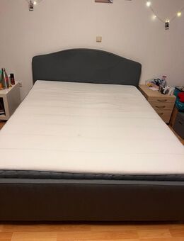 Bett und Matratze Ikea - Hof