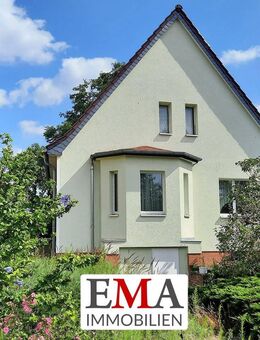 Teilsaniertes Einfamilienhaus mit Vollkeller aus den 1930er Jahren in Rathausnähe - Falkensee