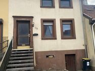PROVISIONSFREI+++VIELES ERNEUERT+++EINFAMILIENHAUS IN WEMMETSWEILER (REF 0441) - Merchweiler