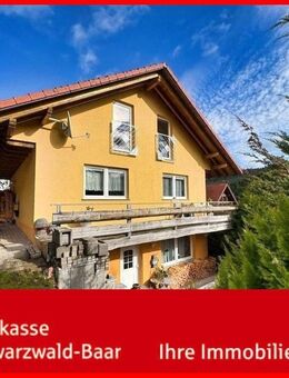 Einfamilienhaus mit Einliegerwohnung und Carport - Vöhrenbach