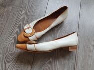 Elegante Damen Pumps Gr.38 Beige/Braun mit Schnalle **Anschauen** - Köln