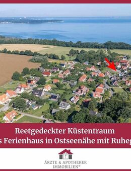 Reetgedeckter Küstentraum - stilvolles Ferienhaus in Ostseenähe mit Ruhegarantie! - Dassow