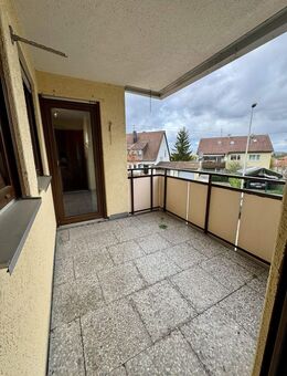 Ruhig wohnen, viel Platz genießen 4,5-Zimmer-Wohnung mit großer Terrasse - Waiblingen