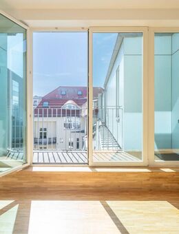 Höchster Komfort im historischen Stil - Sanierte Gründerzeitwohnung mit zwei Südterrassen - Berlin