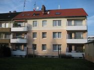 Helle und gepflegte Dachgeschosswohnung vis-á-vis der Uni mit EBK und Loggia - Hildesheim