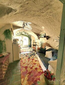 Historisches Unikat mit viel Charme - Ein Traum für Gartenliebhaber - Mit Liebe hergerichtet! - Schwanstetten