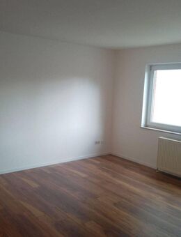 2-Zimmer EG-Wohnung nähe Uni, frei und renoviert, PROVISIONSFREI, mit Garage - Hannover