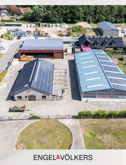Exklusives Wohnhaus mit Reitanlage, Reithalle & PV-Anlage - Wohnen & Pferdehaltung vereint - Oberlangen