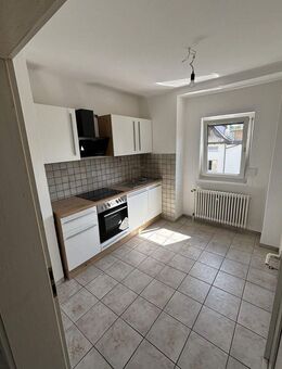 Schöne 3-Zimmer Wohnung mitten in Nürtingen - Nürtingen