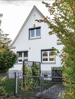 Provisionsfrei: Hübsches EFH in Ruhiger Lage zum sofortigen Bezug frei! - Bremerhaven