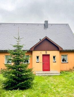 Stilvolles Einfamilienhaus in ländlicher Idylle im Spielzeugdorf Seiffen mit Garage - Seiffen (Erzgebirge)