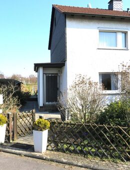 Kleine Doppelhaushälfte mit Anbaupotential - Langenfeld (Rheinland)