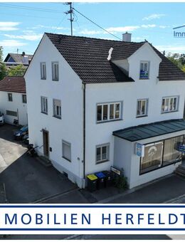 Renovierungsbed. Mehrfamilienhaus: Ihre Chance zur individuellen Gestaltung und Wertsteigerung - Kirchheim (Schwaben)