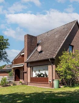 Top gepflegtes Einfamilienhaus mit Kamin, Vollkeller und Garage in guter elbnaher Ortslage - Lauenburg (Elbe)