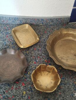 viele alte Messingteller Bronzeteller - Fulda Zentrum