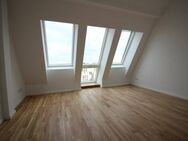*Tolle ausgebaute Dachgeschosswohnung* Familienwohnung vis-á-vis Lietzensee - Berlin