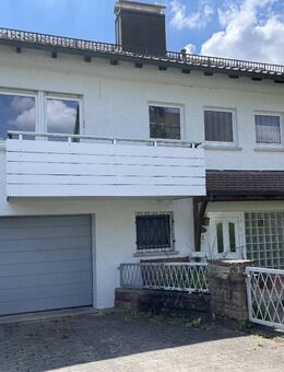 Renovieren und Wohnen - solide gebautes Einfamilienhaus mit Charme sucht neue Bewohner! - Sachsenheim