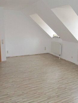 Schöne Dachgeschoss-Wohnung in bester Citylage - Auerbach (Vogtland)