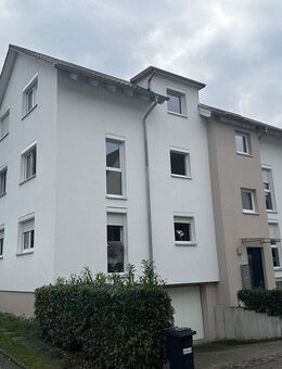 Großzügige 4-Zimmer-Wohnung in der Ortsmitte von Reichenbach - Reichenbach (Fils)