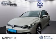 VW Golf, 1.5 TSI VIII Life, Jahr 2023 - Wiesbaden