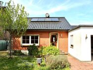 Freistehendes Einfamilienhaus mit idyllischem Garten - Korschenbroich