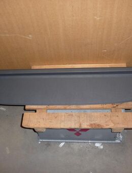 MB877228 Hutablage grau Mitsubishi Space Wagon N30 - Hannover Vahrenwald-List