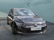 VW Golf, 1.5 VIII eTSI Move IQ-Driv, Jahr 2023 - München
