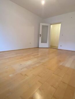 Attraktive Altbauwohnung in Schwabing-West - München