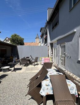 Im Herzen von Sasbach: 6 moderne Wohneinheiten - Sasbach (Kaiserstuhl)