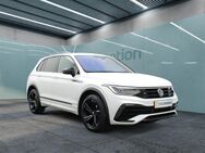 VW Tiguan, 1.5 TSI R-line BLACK-STYLE IQ-DRIVE, Jahr 2024 - München