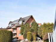 Barrierefreie Dachgeschosswohnung in top gepflegtem 3-Familienhaus in Northeim - Northeim