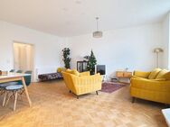 Extremely charming and unusual apartment with high quality fittings and furnishings, in an urban villa enjoying listed status, available to rent for a - Recklinghausen