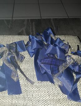 Weihnachtsbaumschmuck Schleifen blau 6 Stück € 4,- - Euskirchen