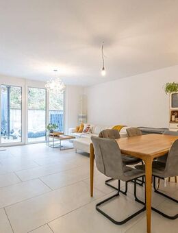 Exklusives Wohngefühl: Neuwertige Erdgeschosswohnung in Hochparterre-Lage in Karlsruhe-Durlach - Karlsruhe