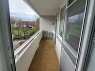 Geräumige, renovierte 3 Zimmerwohnung mit zwei Balkonen incl. Tiefgaragenstellplatz zu verkaufen. - Rosenheim