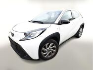 Toyota Aygo X 1.0 VVT-i 72 Play Klimaanlage Kam Temp... - Selent