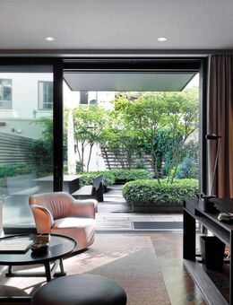 Elegantes Townhouse zwischen Gendarmenmarkt und Unter den Linden: Urbane Oase in Berlin Mitte - Berlin