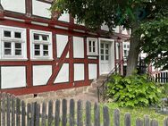310m² Fachwerk-Dreifamilienhaus bei Borken - gut vermietet, eine Einheit selbst bewohnbar - Borken (Hessen)