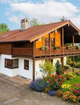 Schönes Einfamilienhaus mit Garten, Terrasse und Doppelgarage-ruhige Familienidylle im Chiemgau - Engelsberg