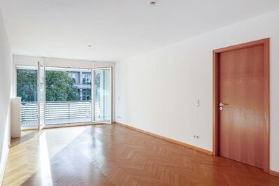 Großzügige 3-Zimmer-Wohnung mitten im Güntzelkiez in Berlin