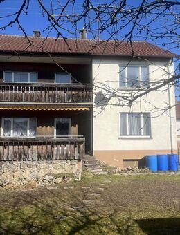 Goldfisch inklusive Haus mit schönem Garten in guter Lage zu verkaufen - Böblingen
