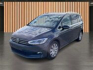 VW Touran, 1.5 TSI Highline, Jahr 2024 - Dresden