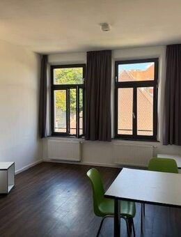 Schöner Wohnen für Studentenpaar - Erlangen