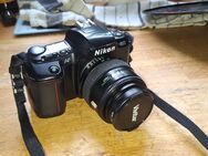 Nikon F-601 AF mit 2 Objektiven - Essen