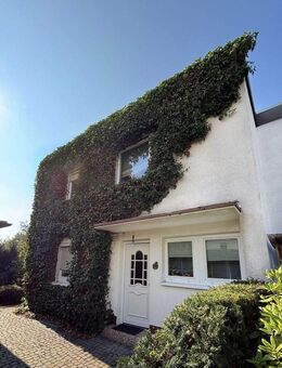 Provisionsfrei - Gepflegtes Reihenendhaus in ruhiger Lage in Niestetal-S. - Niestetal