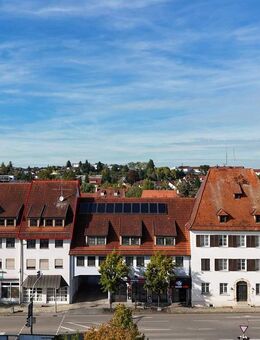 ZENTRALE MAISONETTE-WOHNUNG MIT EINZELGARAGE IN LANGENAU - Langenau
