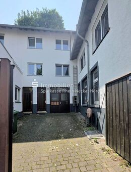 Investitionsmöglichkeit in Weinheim - Wohnhaus mit Potential in toller Lage - Weinheim