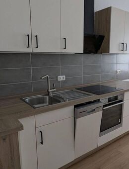 2-Raum-Wohnung mit Einbauküche - Elsterberg