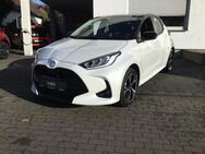 Toyota Yaris, 1.5 Hybrid Black & White inkl WKR, Jahr 2024 - Wuppertal