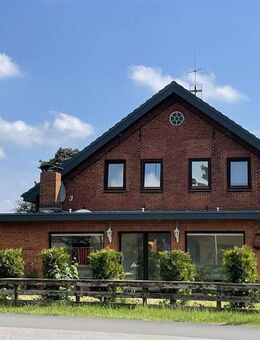 PROVISIONSFREI! Gepflegtes Mehrfamilienhaus mit Garten in Loxstedt! - Loxstedt